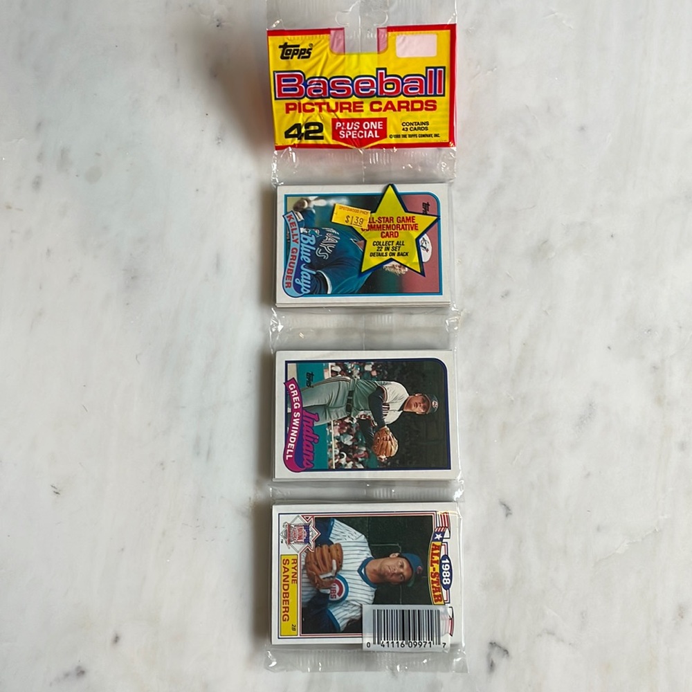 Unopened Topps 1989 Baseball Cards